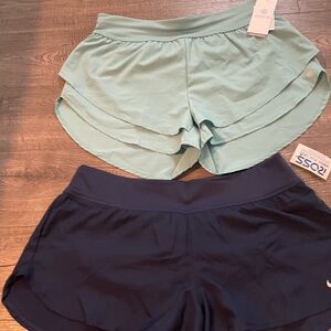 Bundle woman 2 shorts
